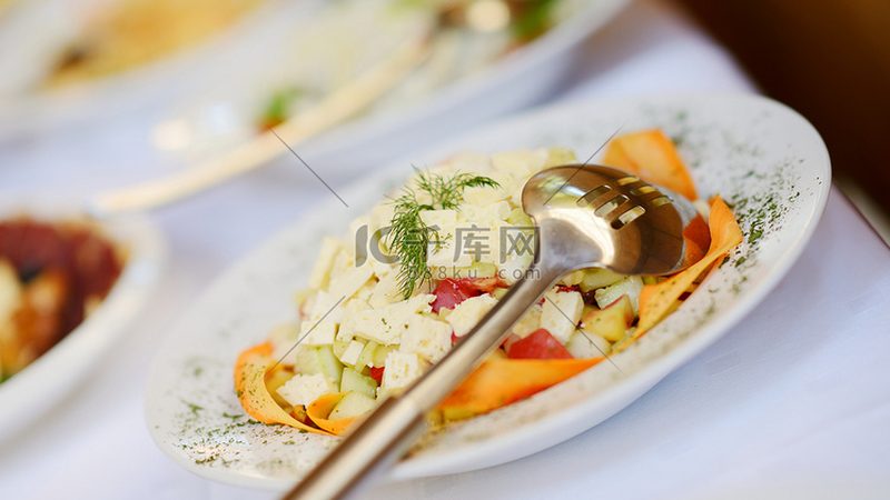 食品批发厂家卫生许可证要求解析